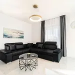 בית נופש Adria Maria *
