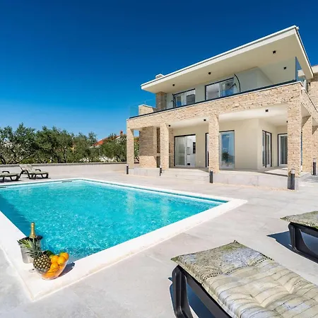 Adria Maria Privlaka (Zadar)